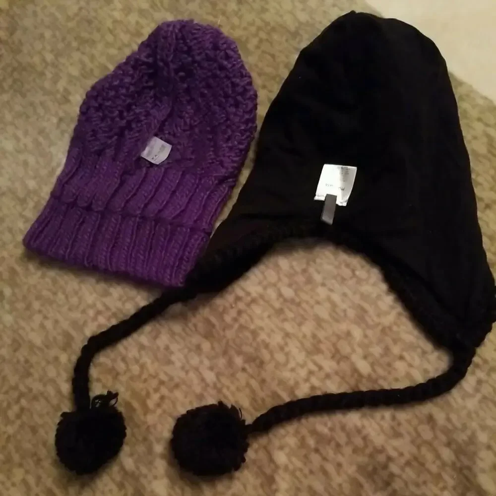 Naf Naf (2) two Women Hats Cable Knit Wool Blend Black Coral Purple One size EUC